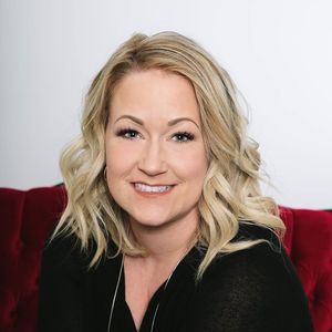 Meet your Posher, Holly